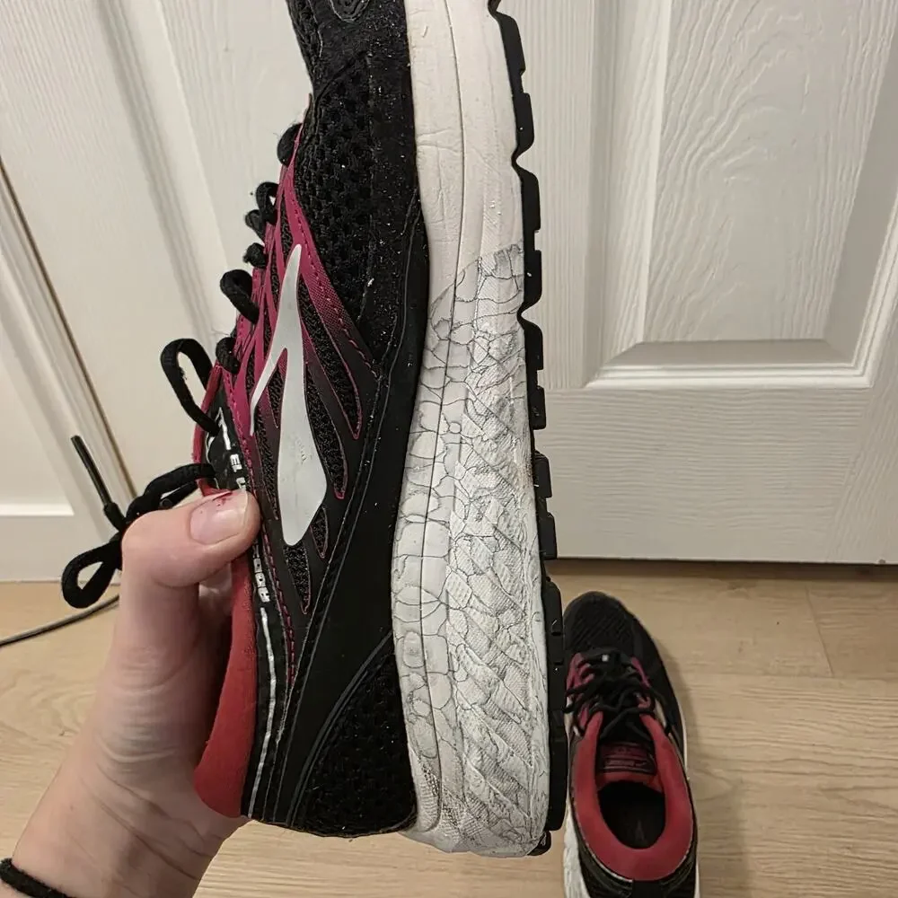 Brooks‎ Black Pink Addiction 13 Running Outdoor Fitness Sneakers Size 9.5